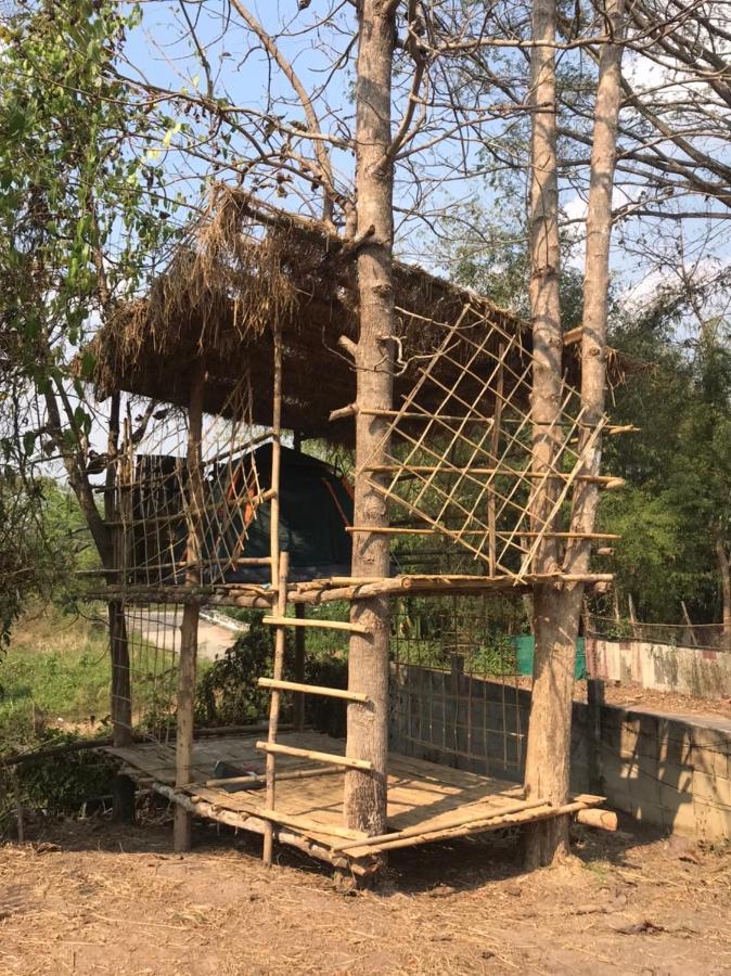 Amando_Tent Hotell Phayao Exteriör bild