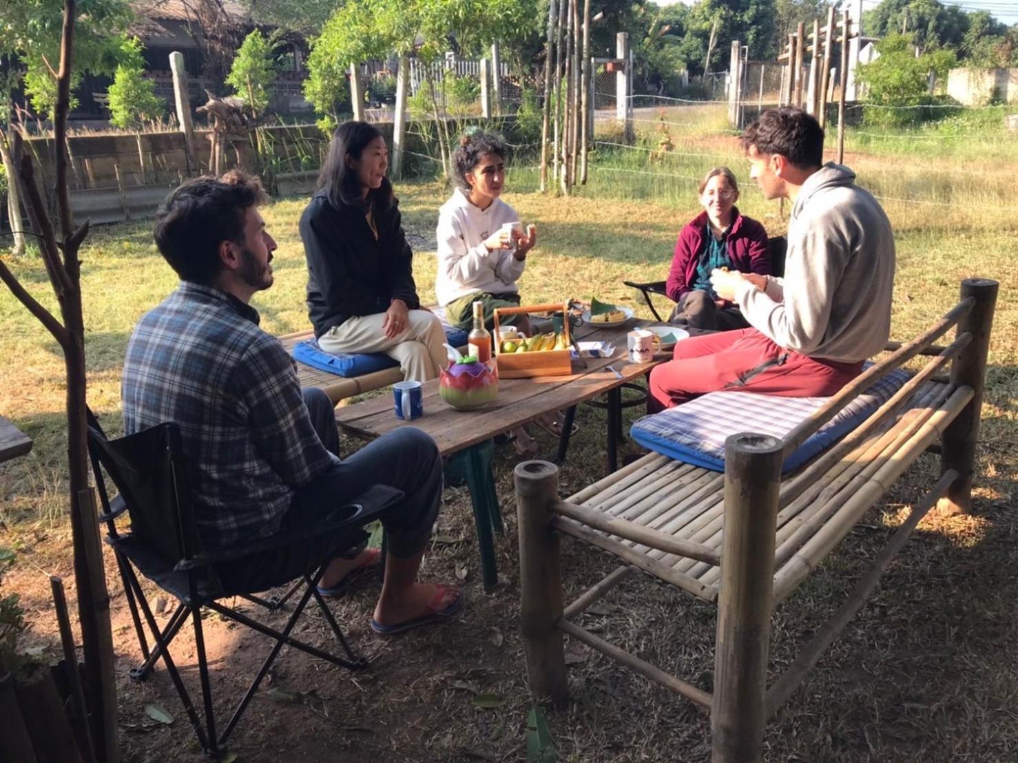 Amando_Tent Hotell Phayao Exteriör bild