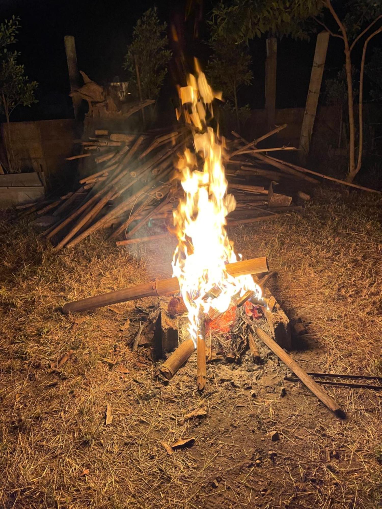 Amando_Tent Hotell Phayao Exteriör bild